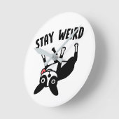 Blijf raar grappige Boston Terrier Dog Ronde Klok (Hoek)