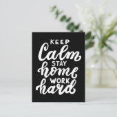 Blijf rustig aan thuiswerk hard briefkaart (Staand voorkant)