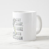 Blijf scherp, raak met precisie - Cobra Design Grote Koffiekop (Voorkant rechts)