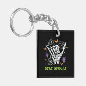 Blijf Spooky Halloween Skeleton Hand Sleutelhanger (Voorkant Links)