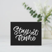 Blijf thuis | Fancy lettertype Briefkaart (Staand voorkant)