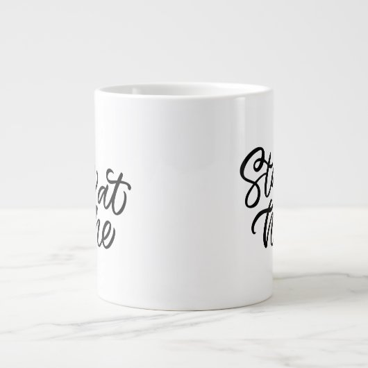 Blijf thuis | Fancy lettertype Grote Koffiekop (Voorkant)