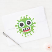 Blijf thuis met een virusmasker ronde sticker (Envelop)