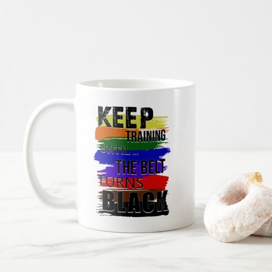 Blijf trainen tot de gordel zwart wordt koffiemok (Met donut)