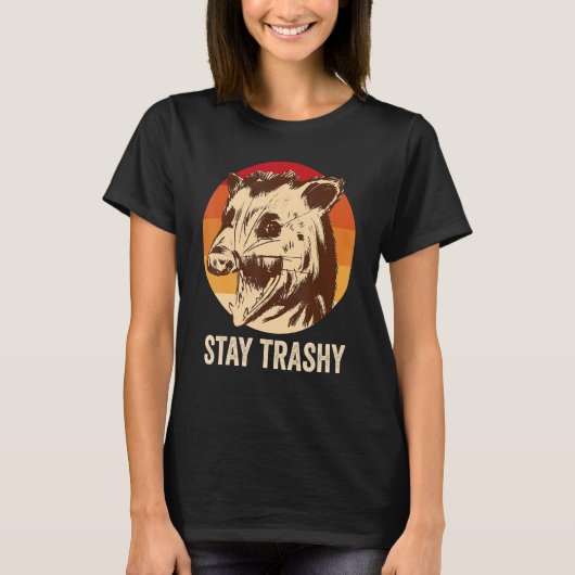 Blijf Trashy Possum T-shirt (Voorkant)