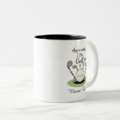 Blijkbaar vind ik golf leuk gepersonaliseerde naam tweekleurige koffiemok (Voorkant rechts)