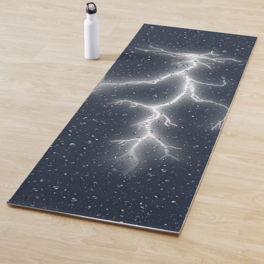 Bliksem en regendruppels yogamat (In situ)