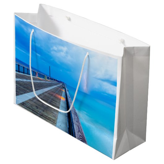 bliksem op Navarra Beach pier Groot Cadeauzakje (Voorkant Gekanteld)