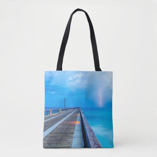 bliksem op Navarra Beach pier Tote Bag (Voorkant)