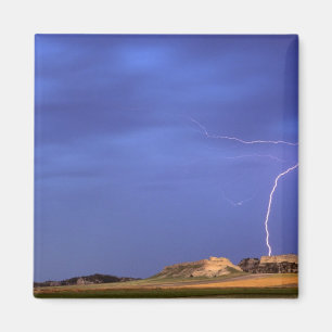 Bliksem slaat in buttes bij Scottsbluff Magneet