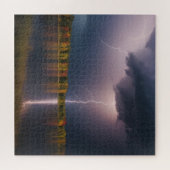 Blikseminslag op meer in herfst papiergewicht legpuzzel (Horizontaal)