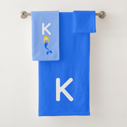 Bllue Zeemeermin Monogram Bad Handdoek (Insitu)