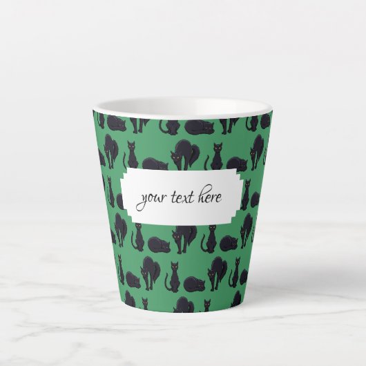 Blocky Black Cats Halloween Pixel Art Patroon Latte Mok (Voorkant)