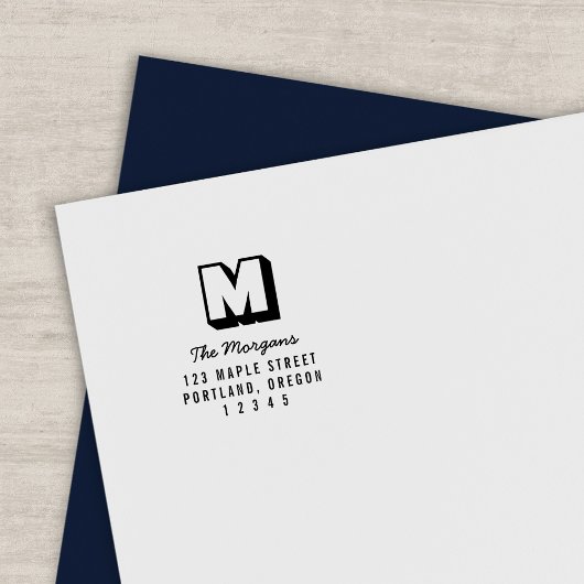 Blocky Monogram Script Achternaam Retouradres Zelfinktende Stempel