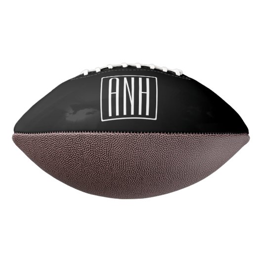 Bloed Moderne 3 Initialen Monogram| Zwart wit American Football (Gedraaid 270)