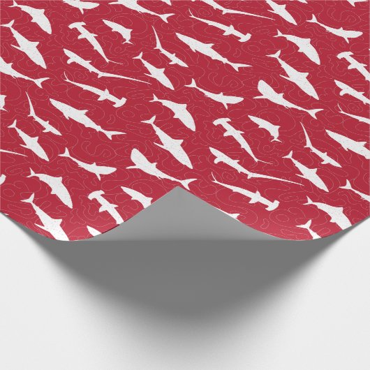 Bloed rode en witte haai print cadeaupapier (Hoek)
