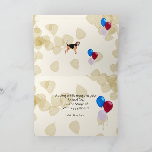 Bloedhond op Tan Bladeren Kaart (Binnen)