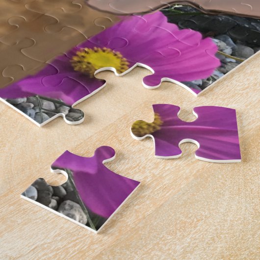 Bloedhond tegen Roze Cosmos Legpuzzel (Zijkant)