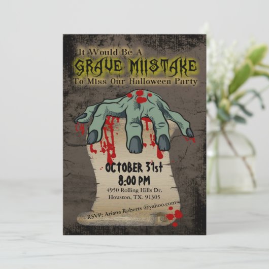 Bloedige hand graf fout Halloween uitnodiging (Staand voorkant)
