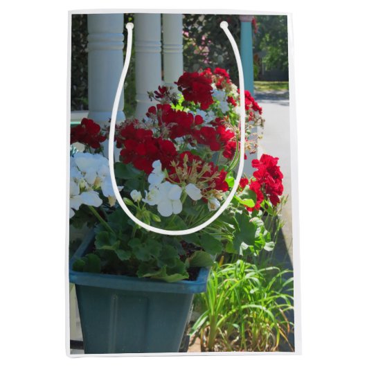 Bloedvat Geraniums - Martha's wijnwerf Medium Cadeauzakje (Voorkant)