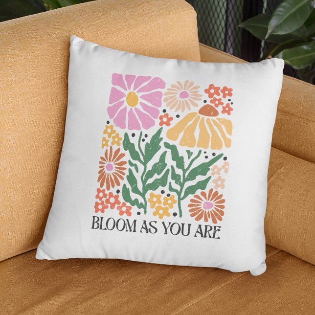 Bloei als je bent Boho Floral Inspirerend Quote Kussen (Creator heeft geüpload)