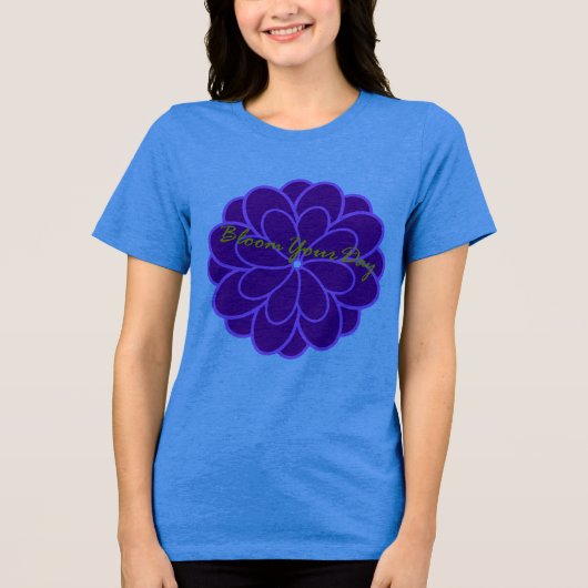"Bloei Moedig in Paarse Gratie" Tri-Blend Shirt (Voorkant)