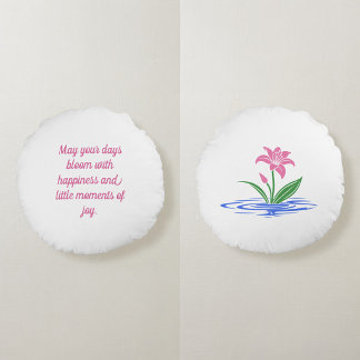Bloei van Geluk | Bloemige Inspirerende Quote Rond Kussen