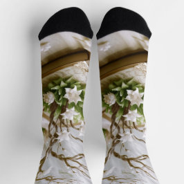 Bloeiende boom groeien uit een boek sokken