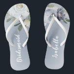 Bloeiende botanische stoffige blauwe bloemenbruids teenslippers<br><div class="desc">Waterverf botanische flora en groen in zacht geel,  stoffig blauw en grijs,  elegant en romantisch,  grote gepersonaliseerde bridesmaïde cadeaus</div>