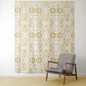 Bloeiende gouden bloemtak op witte achtergrond wandkleed (In situ)