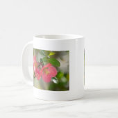 Bloeiende Kweepeer Glow Koffiemok (Voorkant links)