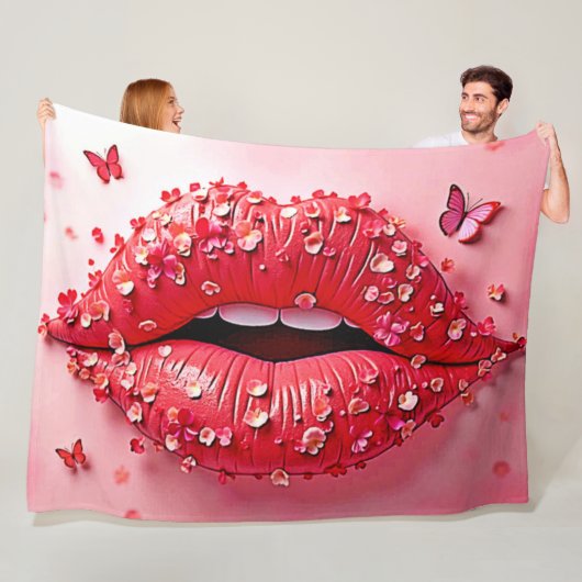 Bloeiende Lippen: Bloemvlinderkus Fleece Deken (In situ)