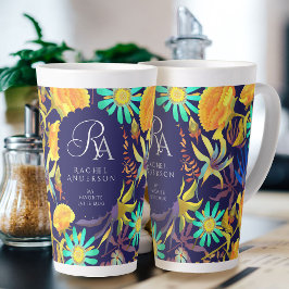 Bloeiende mystieke bloemenmonogram Navy Latte Mok
