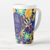Bloeiende mystieke bloemenmonogram Navy Latte Mok (Rechterhoek)