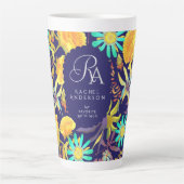 Bloeiende mystieke bloemenmonogram Navy Latte Mok (Voorkant)