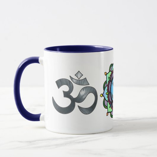 Bloeiende Om Mok (Links)
