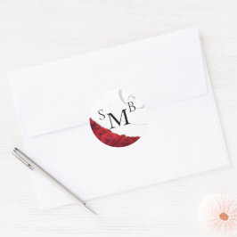 Bloeiende rode roos bruiloft ronde sticker