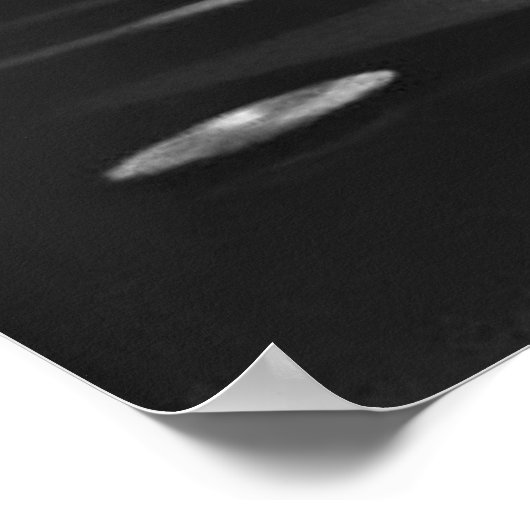 Bloeiende rust: Lotus houtskool kunst Poster (Hoek)