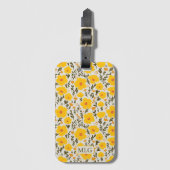 Bloeiende weide gele bloemen patroon & Monogram Bagagelabel (Voorkant (verticaal))
