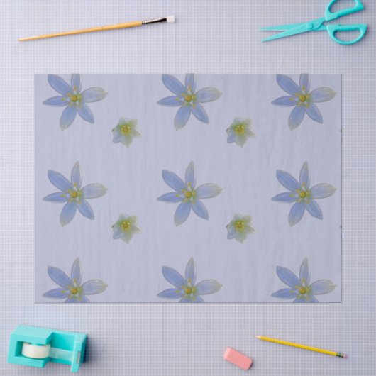 bloeit in het wit tissuepapier (Craft)