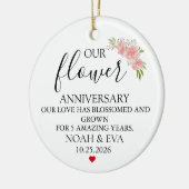 Bloem 5e jubileumcadeau, 5e huwelijksjaar keramisch ornament (Links)