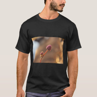 Bloem bij zonsondergang t-shirt