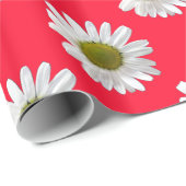 Bloem bloemendruk madeliefjes op rood roze cadeaupapier (Rol Hoek)