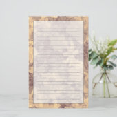 Bloem- en bladcamouflage op beige briefpapier (Staand voorkant)