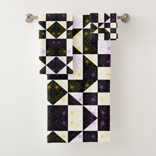 bloem in het monochrome patroon van de astmamontro bad handdoek (Insitu)