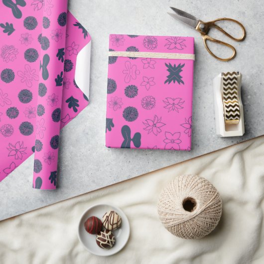 Bloem in roze achtergrond inpakpapier (Crafts)
