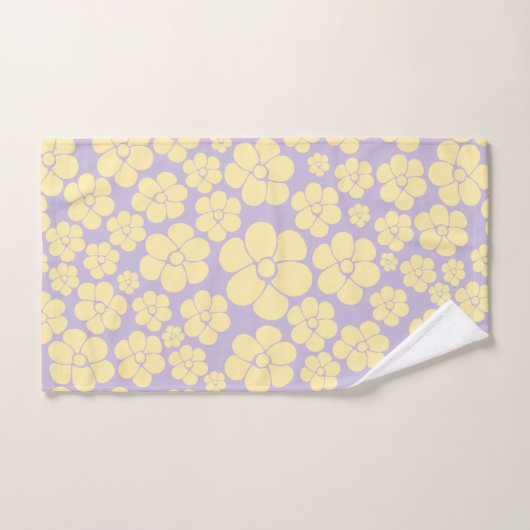 Bloem - Pastel - Geel en Paars Bad Handdoek (Handdoek)