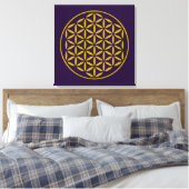 Bloem van levenscyclus 2 - goudstempel canvas afdruk (Insitu (Slaapkamer))