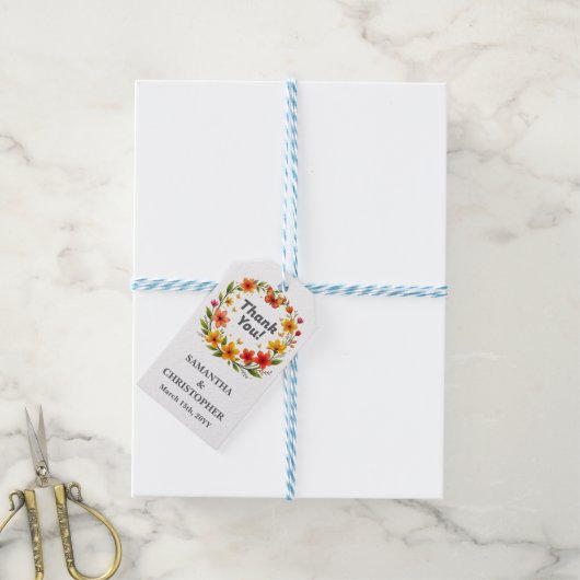 Bloem Vlinders Krans Bruiloft Aangepaste Tekst Cadeaulabel (Met Touw)