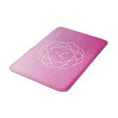 Bloemachtig geometrisch monogram | roze gearceerde badmat (Gekanteld)